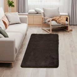 HOMCOM Brown Fluffy Area Rug Shaggy Carpet For Living Room, Bedroom, 90x150cm